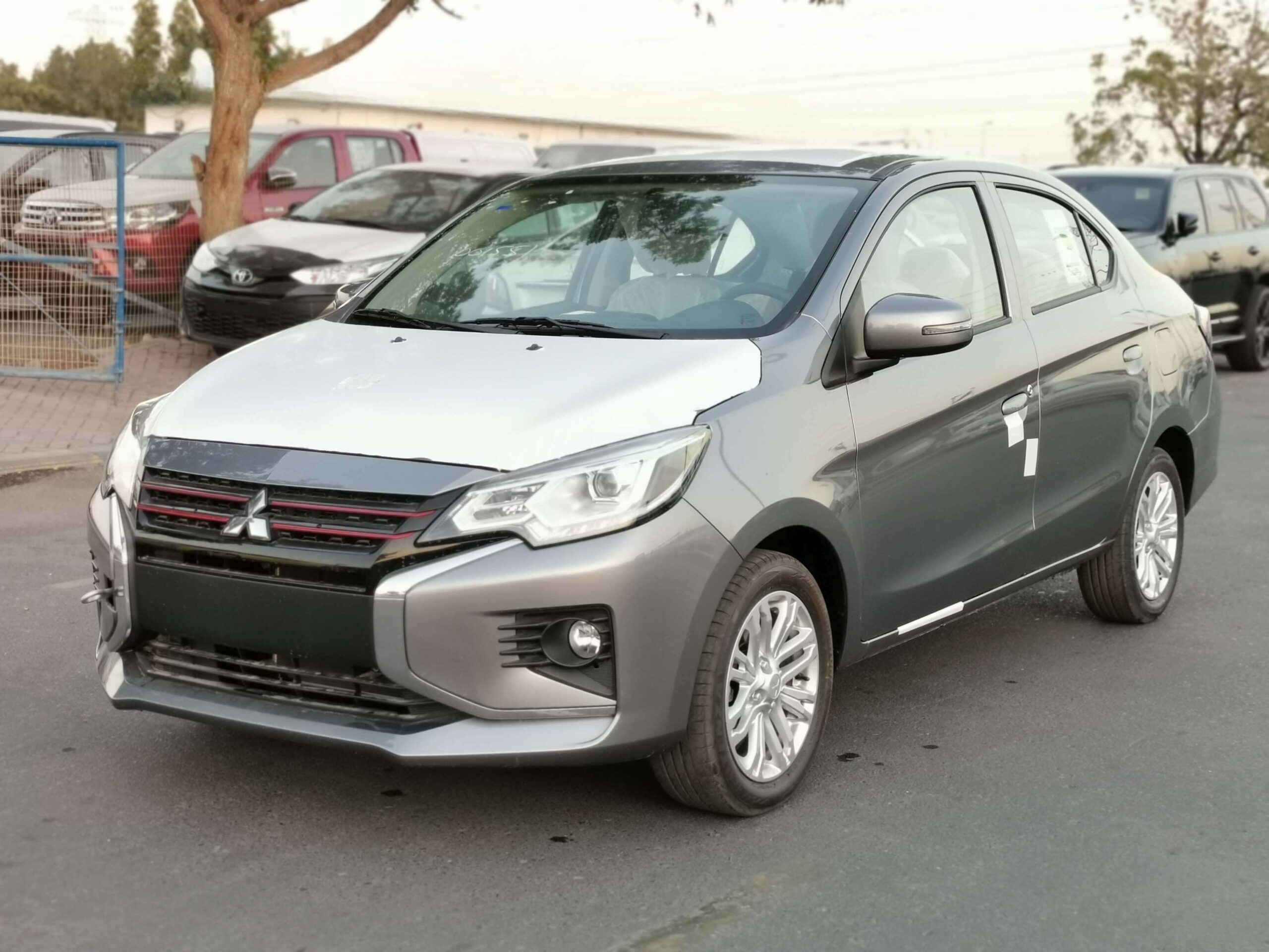 Mitsubishi Attrage 2023 1.2P Gray 