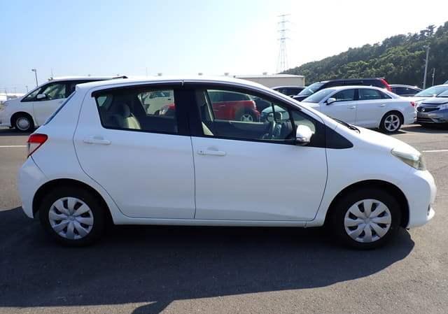 2014 TOYOTA VITZ F M PACKAGE