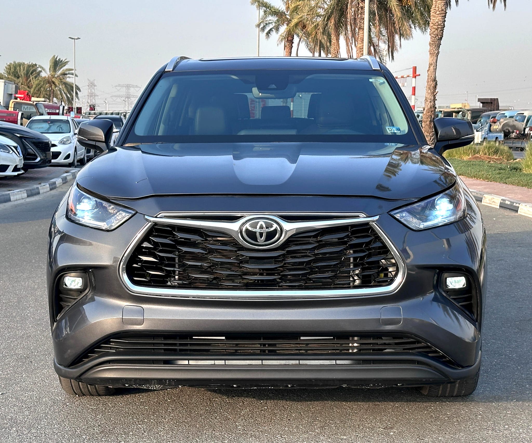 TOYOTA HIGHLANDER XLE 2023