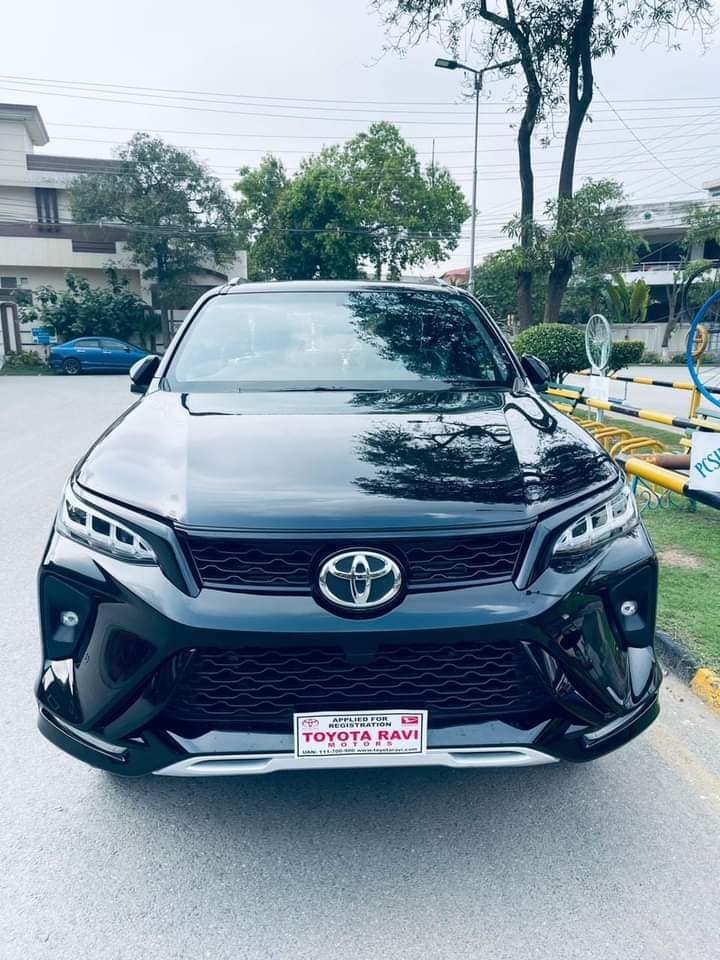 Toyota Fortuner legender 2.8 2023