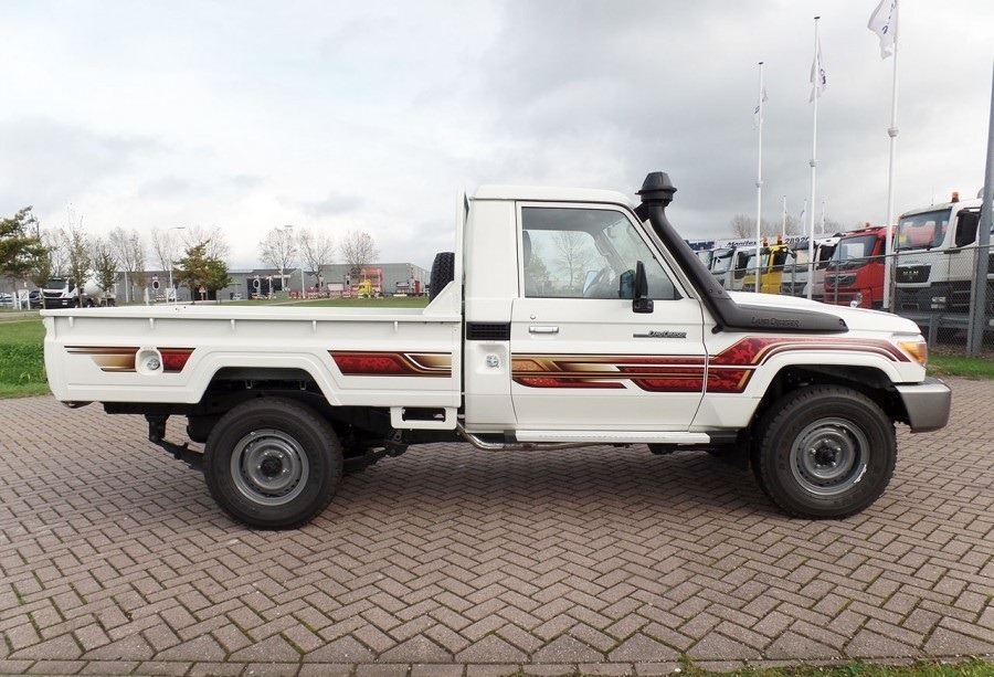 Toyota Land cruiser Pickup 2021 White