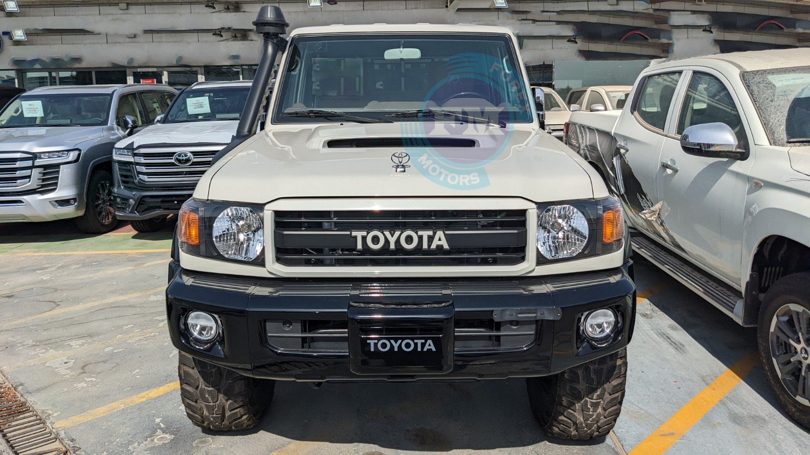 Toyota Land Cruiser V8