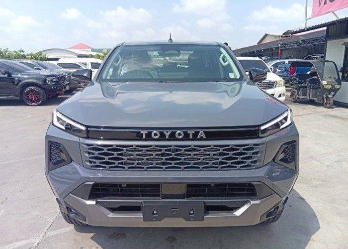 TOYOTA HILUX NEW SHAPE 2026