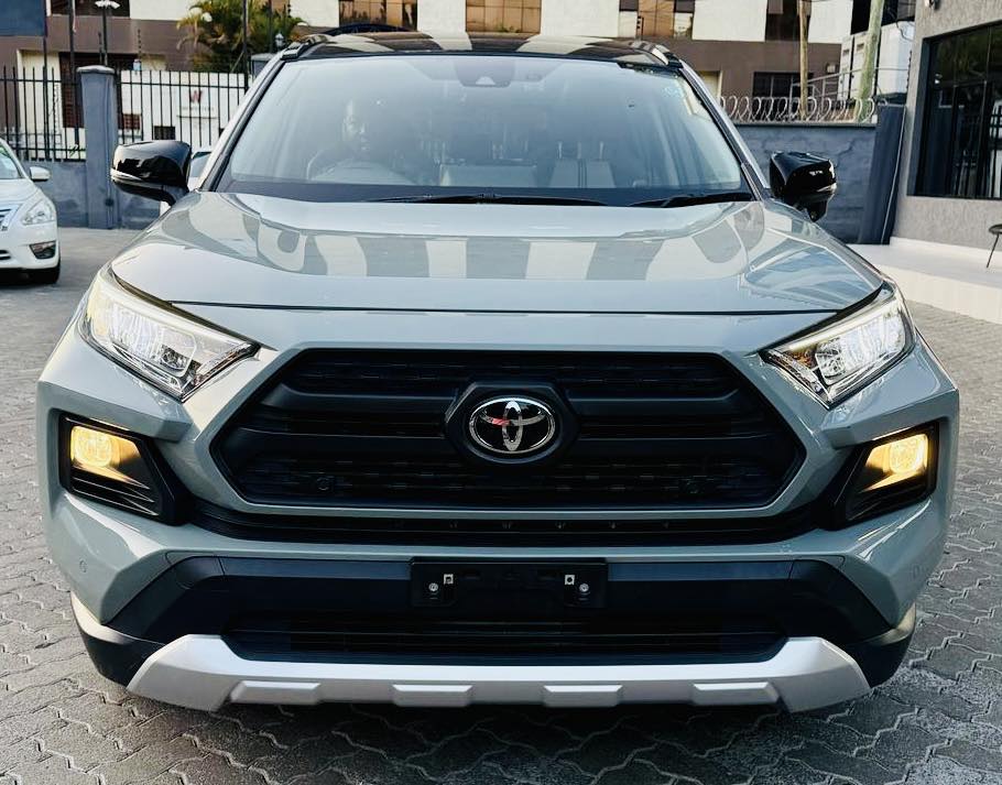 TOYOTA RAV4 NEW SHAPE ADVENTURE SUNROOF 2020