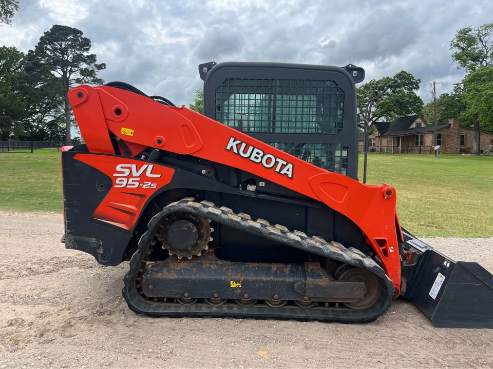 KUBOTA SVL 95-2 SKID STEER - CHANOKNAN MOTTORS!