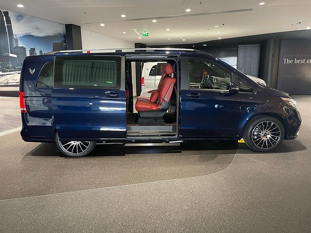 Mercedes Benz V-Class Extra Long Falcon Edition 8 luxury seaters