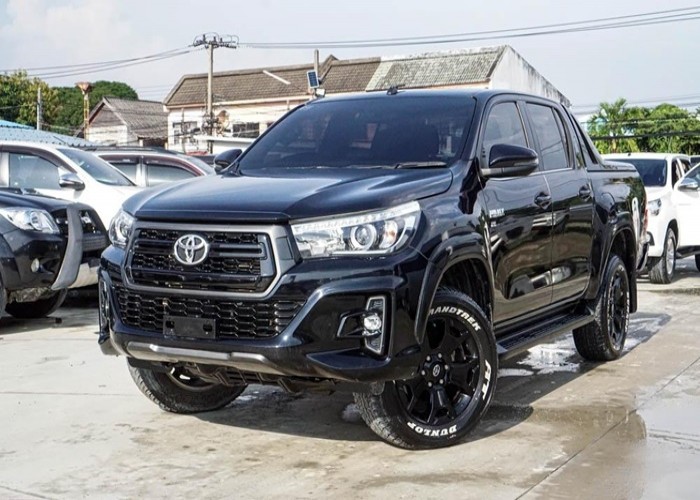 TOYOTA HILUX 2020