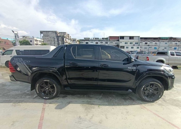 TOYOTA HILUX 2020