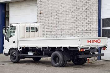 HINO 300-714 SC 4X2 SIDED PLATFORM TRUCK