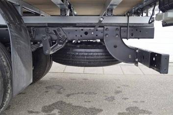 HINO 300-714 SC 4X2 SIDED PLATFORM TRUCK
