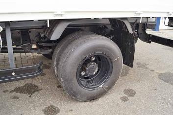 HINO 300-714 SC 4X2 SIDED PLATFORM TRUCK