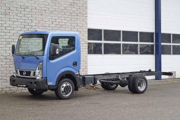 NISSAN CABSTAR NT400 4X2 CHASSIS CABIN