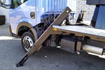 NISSAN CABSTAR NT400 4X2 TOWER WAGON