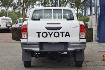 TOYOTA HILUX DC 3.0