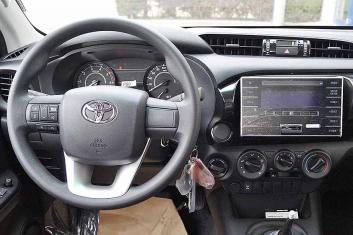 TOYOTA HILUX DC 3.0