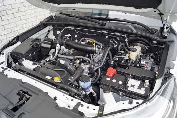 TOYOTA HILUX DC 3.0