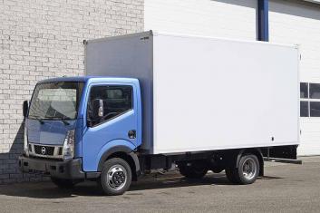 NISSAN CABSTAR NT400 4X2 CLOSED BOX TRUCK