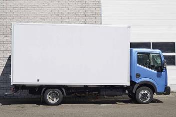 NISSAN CABSTAR NT400 4X2 CLOSED BOX TRUCK