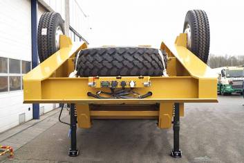 EUROMAX STI 120 4MD 8 AXLE LOWBED TRAILER