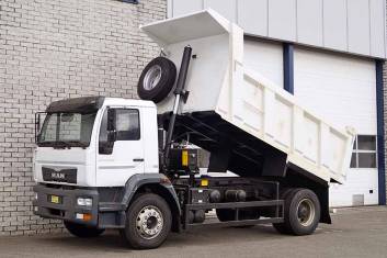 MAN CLA 20.280 BB 4X2 TIPPER TRUCK