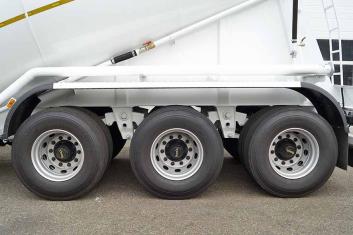 OZGUL 3 AXLE CEMENT BULKER