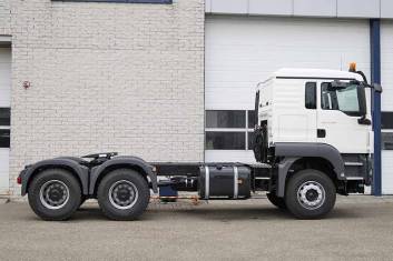 MAN TGS 33.400 BBS-WW 6X4 TRACTOR HEAD