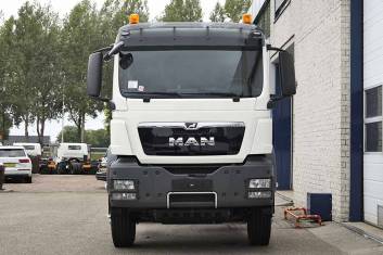 MAN TGS 33.400 BBS-WW 6X4 TRACTOR HEAD