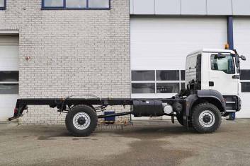 MAN TGM 18.240 BB 4X4 CHASSIS CABIN LHD