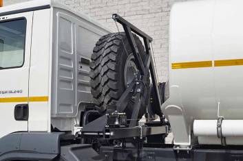 MAN TGM 18.240 BB 4x4 FUEL TANKER