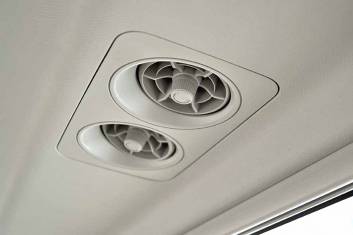 TOYOTA COASTER 22S 4x2 MINI BUS