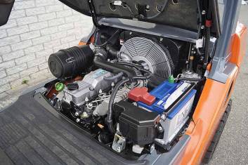 TOYOTA 8FDF30 FORKLIFT