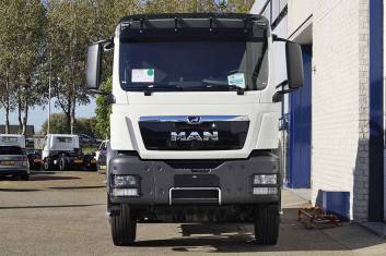 MAN TGS 33.440 BBS-WW 6X4 ADR TRACTOR HEAD