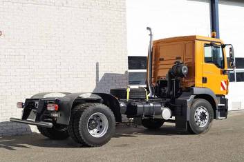 MAN TGM 18.240 BB 4X2 CHASSIS CABIN RHD