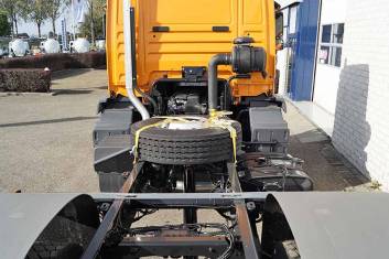MAN TGM 18.240 BB 4X2 CHASSIS CABIN RHD