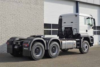 MAN TGS 33.480 BBS-WW 6X4 TRACTOR HEAD