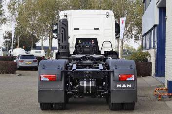 MAN TGS 33.480 BBS-WW 6X4 TRACTOR HEAD
