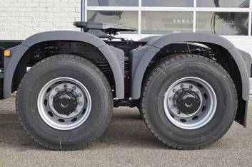 MAN TGS 33.480 BBS-WW 6X4 TRACTOR HEAD