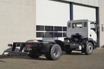 MAN TGM 18.240 BB 4X2 CHASSIS CABIN