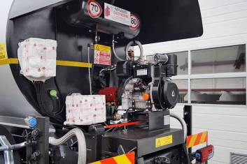 MAN TGM 18.240 BB 4X2 BITUMEN SPRAYER