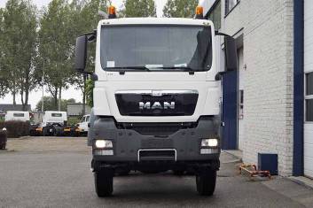 MAN TGS 40.400 BBS-WW 6X6 TRACTOR HEAD