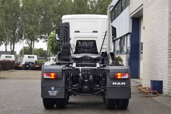 MAN TGS 40.400 BBS-WW 6X6 TRACTOR HEAD