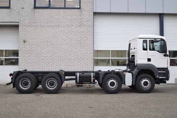 MAN TGS 41.400 BB-WW 8X4 CHASSIS-CABIN