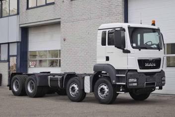 MAN TGS 41.400 BB-WW 8X4 CHASSIS-CABIN