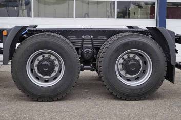MAN TGS 41.400 BB-WW 8X4 CHASSIS-CABIN