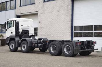 MAN TGS 41.400 BB-WW 8X4 CHASSIS CABIN
