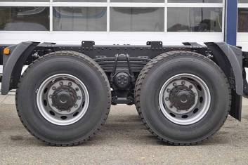 MAN TGS 41.400 BB-WW 8X4 CHASSIS CABIN