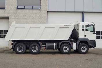 MAN TGS 41.400 BB-WW 8X4 TIPPER TRUCK