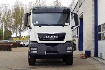 MAN TGS 41.400 BB-WW 8X4 TIPPER TRUCK