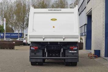 MAN TGS 41.400 BB-WW 8X4 TIPPER TRUCK