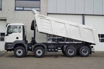 MAN TGS 41.400 BB-WW 8X4 TIPPER TRUCK